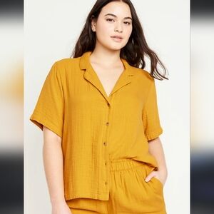 NWT Old Navy Crinkle Gauze Button-Down Shirt Mustard Yellow